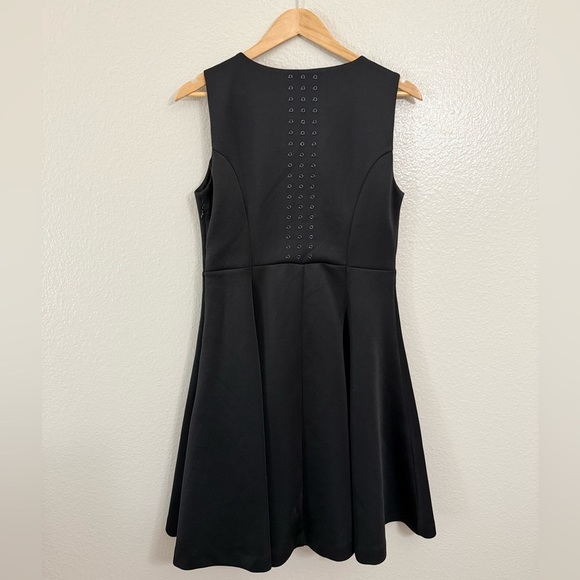 Philosophy Flare Sleeveless Black Dress - Picture 6 of 6